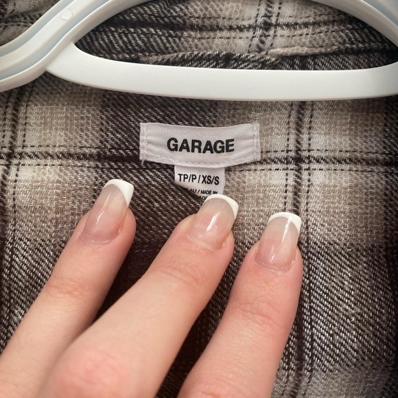 Garage button up shirt - Picture 4 of 4